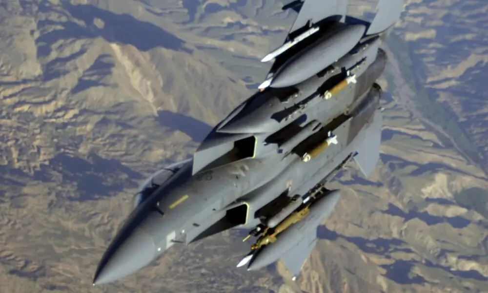 ایران کا امریکی ایف 15 لڑاکا طیارہ مار گرانے کا دعویٰ، سینٹ کام کی تردید