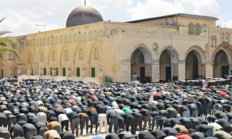 اسرائیل نے مسجد اقصیٰ میں نمازِ جمعہ پر پابندی لگا دی