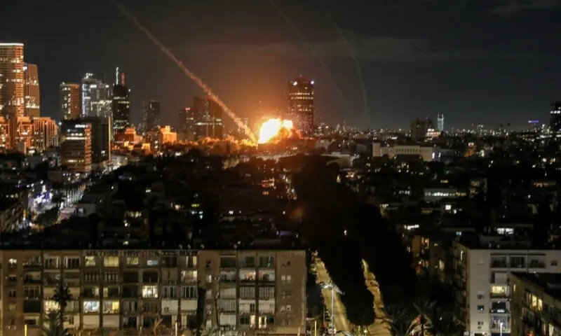 ایرانی میزائلوں کی 100 فٹ گہرائی میں موجود اسرائیلی بنکرز میں تباہی، اسرائیل ہلاکتیں چھپانے لگا