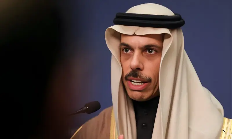 حملے جاری رہے تو امریکا کو فوجی اڈے استعمال کرنے کی اجازت دے سکتے ہیں، سعودی عرب ایران کو دھمکی