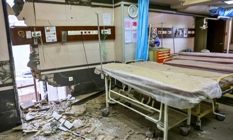 امریکا اسرائیل حملے: ایران میں 9 اسپتال اور 52 اسکول تباہ، سیکڑوں بچے جاں بحق