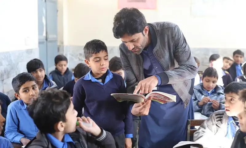 خیبرپختونخوا میں اسکول، کالجز اور جامعات جمعے اور ہفتے کو بند رکھنے کا حکم