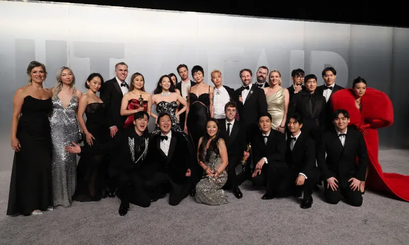 Glamour from the Oscars 2026 vanity fair party