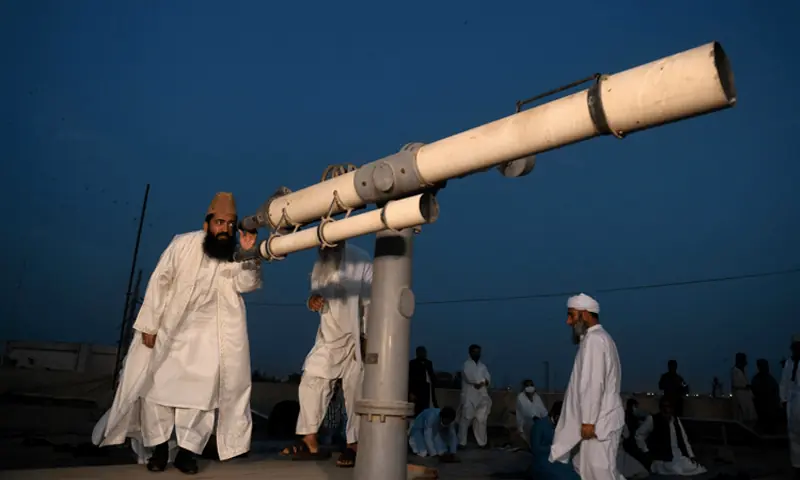 Moon sighting committees for Eid crescent meet today