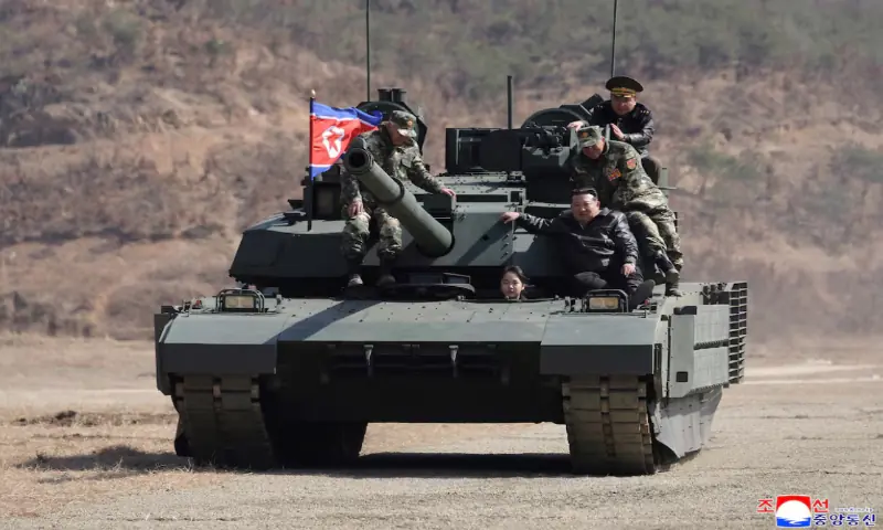 North Korean leader&rsquo;s teenage daughter drives tank in latest public appearance