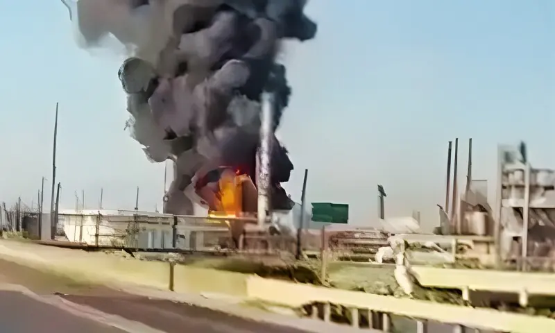 امریکی ریاست ٹیکساس کے آئل ریفائنری پلانٹ میں زوردار دھماکا – World امریکی ریاست ٹیکساس کے آئل ریفائنری پلانٹ میں زوردار دھماکا – World