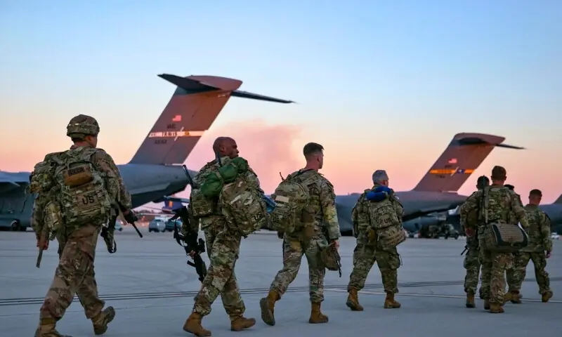 امریکا کا مشرقِ وسطیٰ میں اضافی فوجی دستے تعینات کرنے کا فیصلہ، دو ہزار پیراٹروپرز روانہ