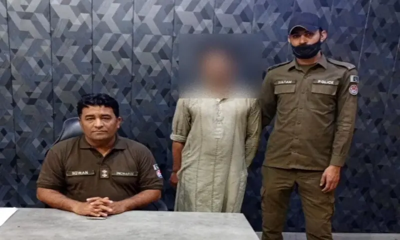 Man sets wife, three daughters on fire in Lahore