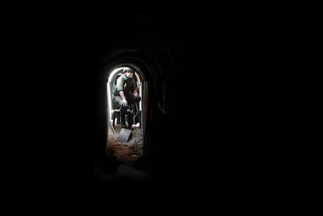 Hamas disarmament plan sees Gaza&rsquo;s tunnels destroyed, arms given up in stages, text shows