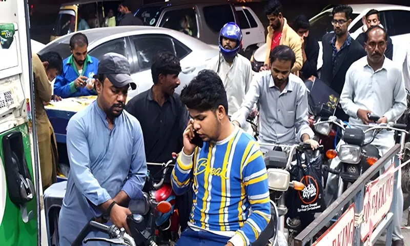 سستا پیٹرول کیسے ملے گا؟ حکومت نے نیا نظام متعارف کرا دیا