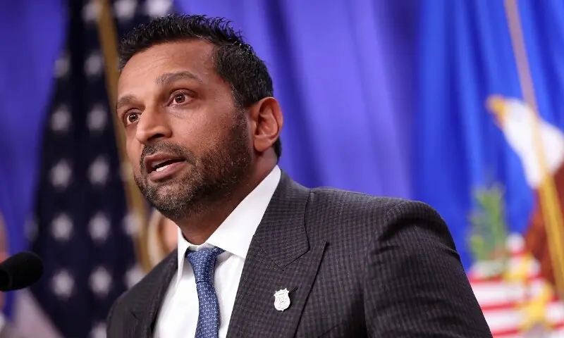 ایرانی ہیکرز نے ایف بی آئی چیف کی خفیہ تصاویر اور دستاویزات انٹرنیٹ پر ڈال دیں