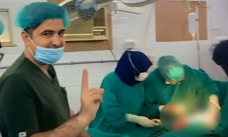آپریشن کے دوران ویڈیو بنانے کا معاملہ، 5 ڈاکٹرز کی پوسٹ گریجویٹ ٹریننگ ختم کردی گئی