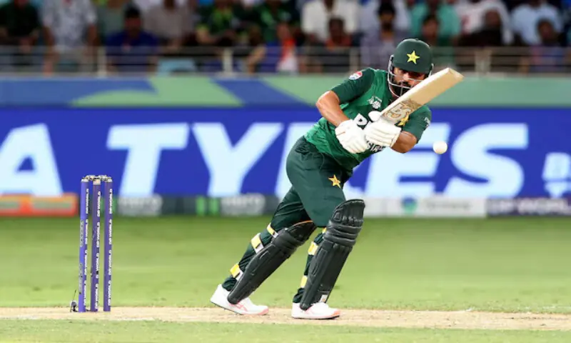 Fakhar Zaman charged with ball-tampering in PSL clash