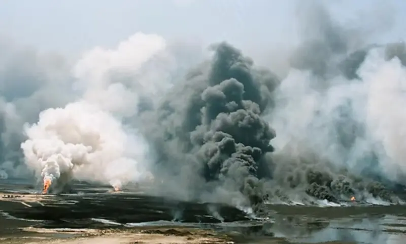 دکھائی دیتی جنگ، نظروں سے اوجھل بحران