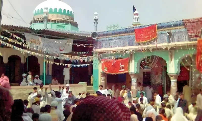 عرس میلے میں عجب کرپشن: &rsquo;پیسے نہ دیے تو سائیں ناراض ہو جائیں گے&lsquo;