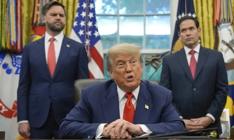 ٹرمپ ایران سے جنگ چاہتے ہیں یا انخلا؟ بدلتے بیانات سے مشیر بھی پریشان