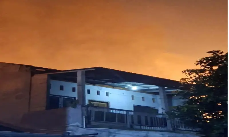 Fire hits LPG station near residential area of Indonesia&rsquo;s Bekasi regency, 12 injured