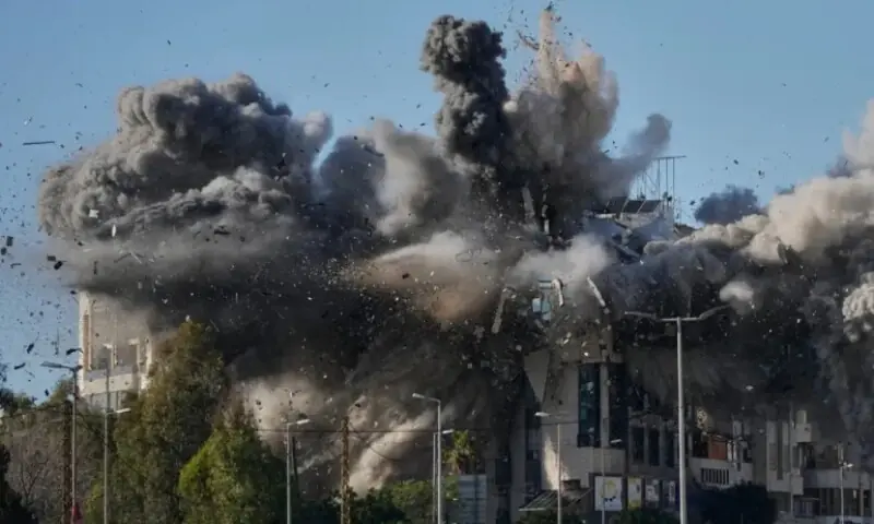 ایران جنگ کے تباہ کن اثرات: عرب ممالک کو ایک ماہ میں 194 ارب ڈالر کا نقصان