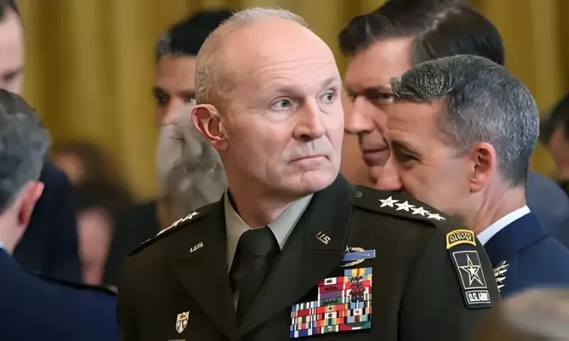 امریکی فوج میں رجیم چینج: وزیرِ دفاع کے صنفی امتیاز اور نسل پرستانہ اقدامات