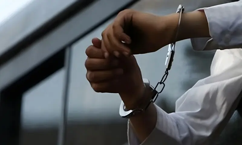 لاہور: خاتون کو ہراساں کرنے والا آن لائن ٹیکسی ڈرائیور گرفتار