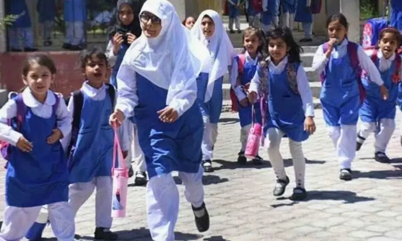 سندھ حکومت نے اسکول وینز کے کرائے بڑھانے پر پابندی عائد کر دی