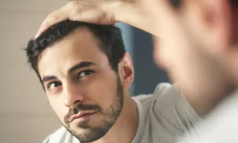 مردوں کو گنج پن سے بچانے کا دعویٰ کرنے والی گولیاں