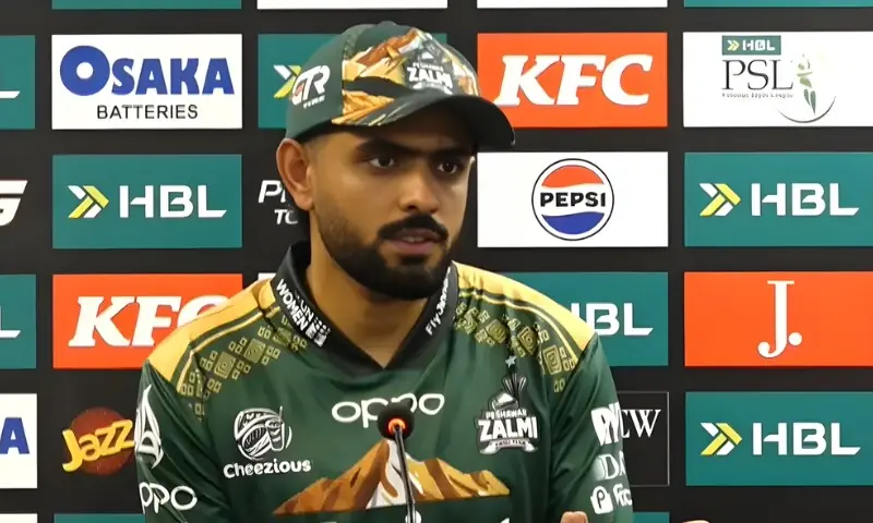 بابر اعظم ویرات کوہلی سے موازنہ پر برہم، صحافی کو جھڑک دیا