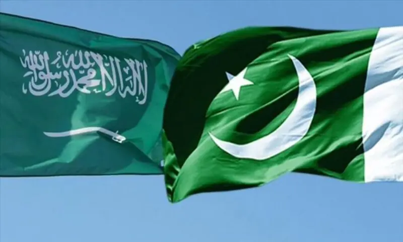 Pakistani forces arrive at Saudi airbase under defence pact