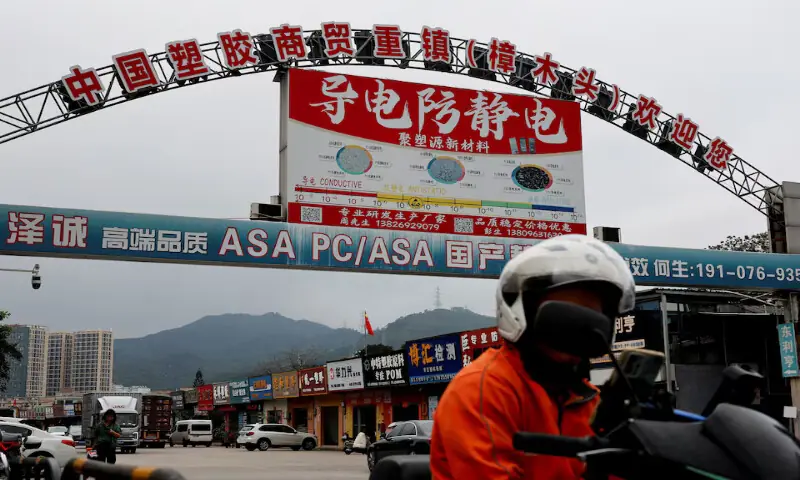 China&rsquo;s export engine stutters as Iran war chills global demand