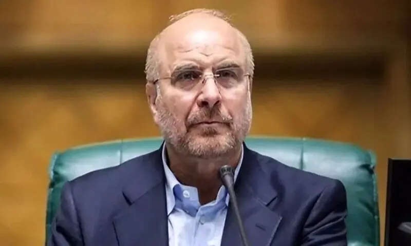 Iran warns of Hormuz closure if US blockade continues