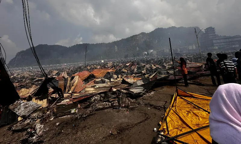 Fire in Malaysia&rsquo;s Sabah destroys 200 homes, hundreds displaced
