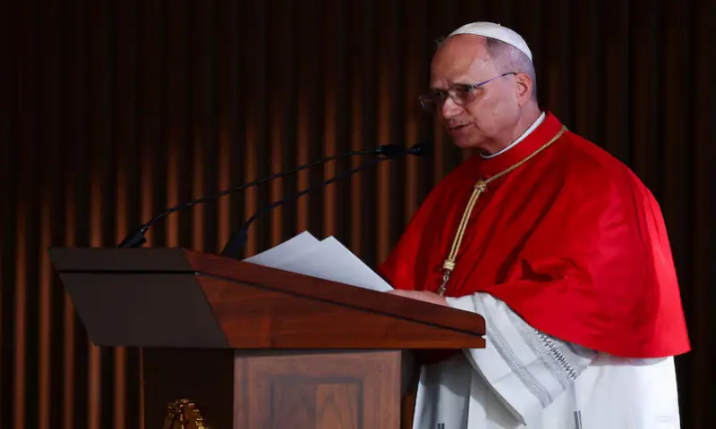 Pope Leo seeks to ease tensions with Trump over remarks