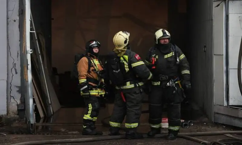 Apartment building collapses after drone attack in Russia&rsquo;s Syzran city