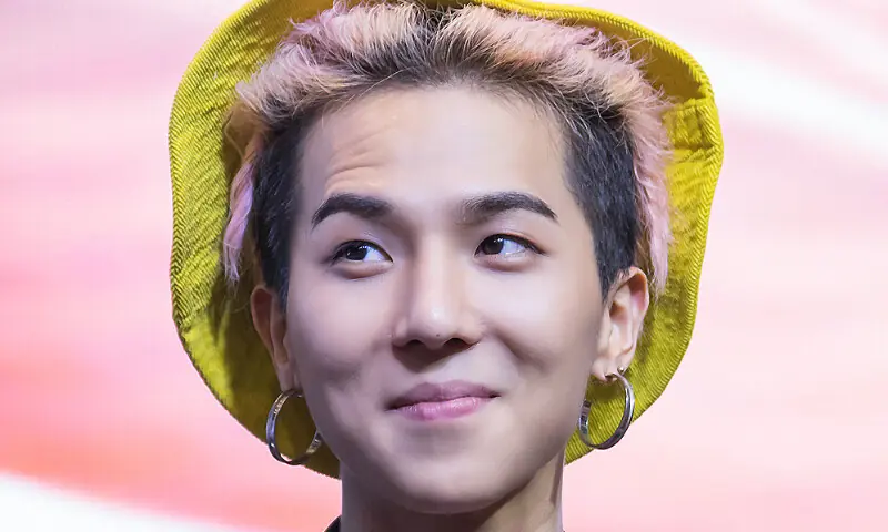 WINNER&rsquo;s Song Mino faces trial over military service violations in Seoul