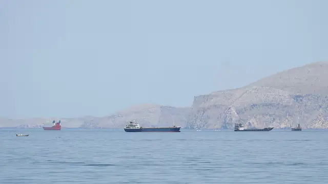 UK's Starmer and Trump discuss 'urgent need' to restore shipping in Strait of Hormuz