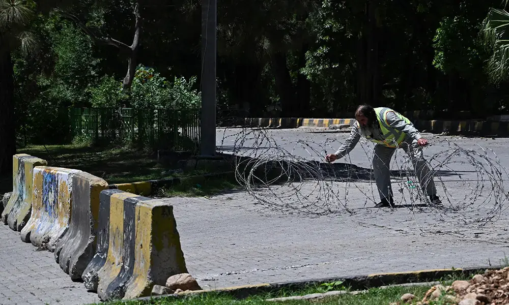 Islamabad, Rawalpindi reopen as authorities lift restrictions, praise public patience