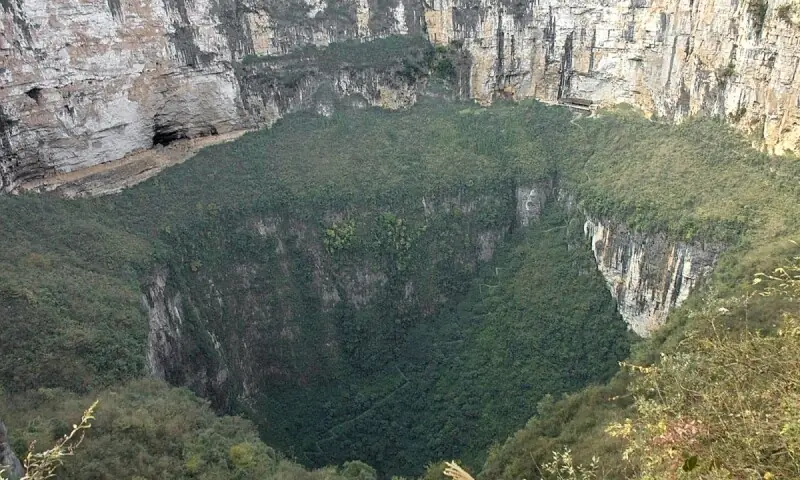 پراسرار کھائی: زمین کے نیچے چھپی ایک قدیم اور ’خفیہ دنیا‘ کا انکشاف