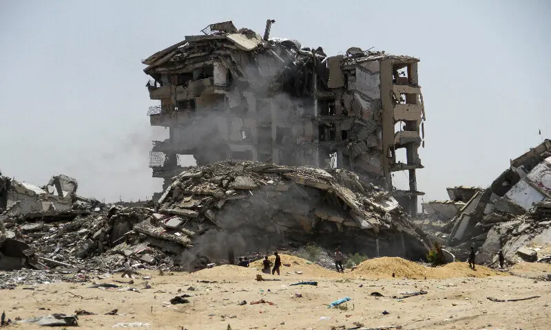 Israel steps up Gaza strikes as ceasefire violations intensify