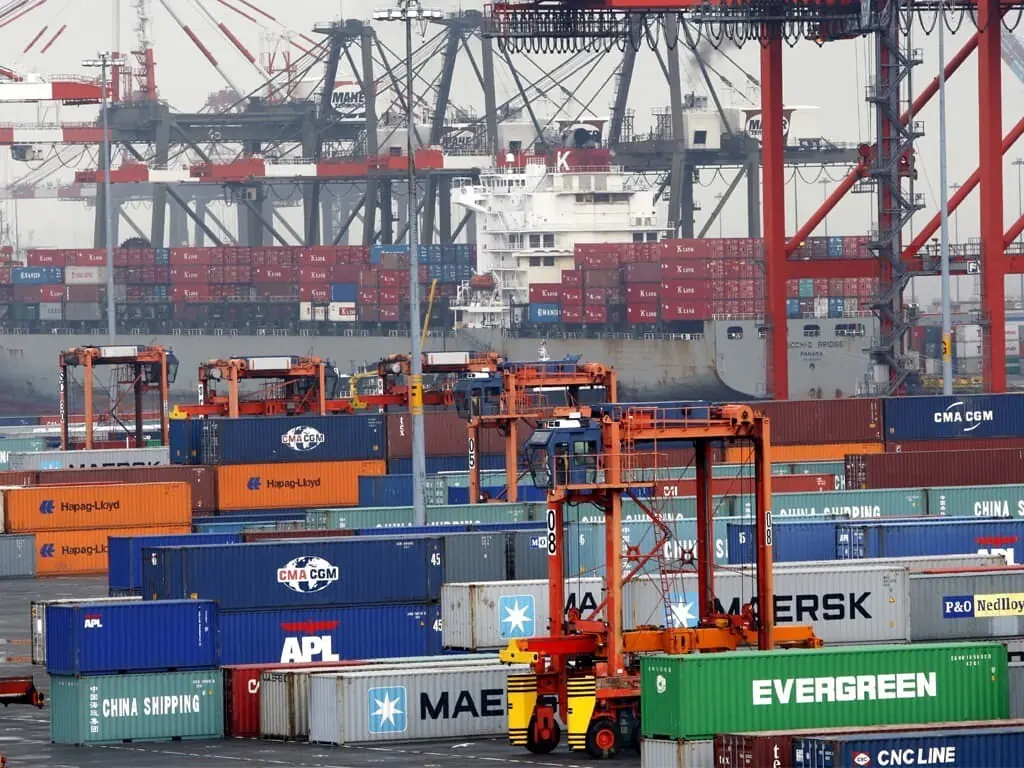 Pakistan opens new transit corridors to Iran under TIR framework