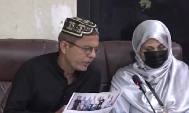 Families of Pakistani crew kidnapped by Somali pirates seek urgent govt action