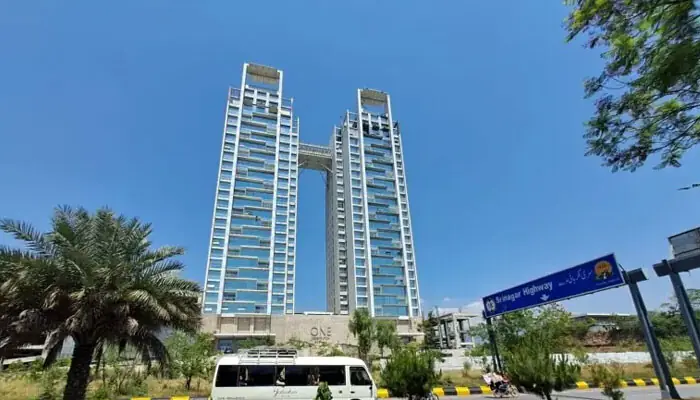 وزیرِاعظم نے ون کانسٹیٹیوشن ایونیو کے معاملے پر کمیٹی تشکیل دے دی