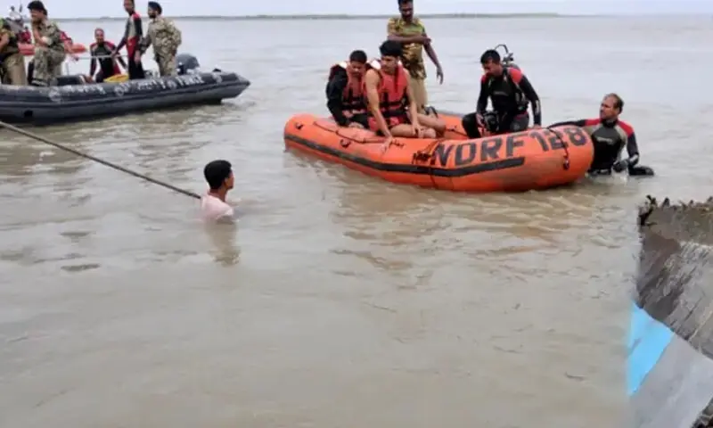 بھارت: مسافر کشتی ڈوبنے سے 9 افراد ہلاک، متعدد لاپتہ