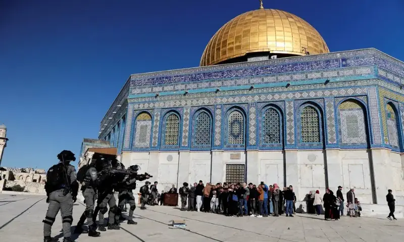Israeli extremist hold parade marking their capture of East Jerusalem