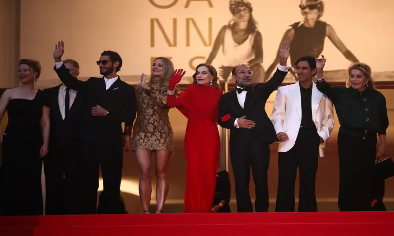 Farhadi pushes creative limits in Cannes film