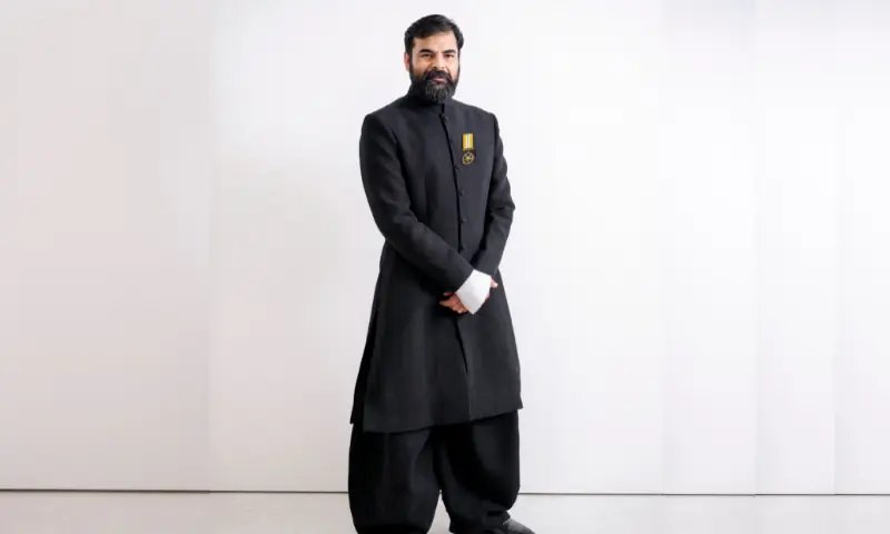 Artist Waqas Khan receives Tamgha-e-Imtiaz for artistic excellence