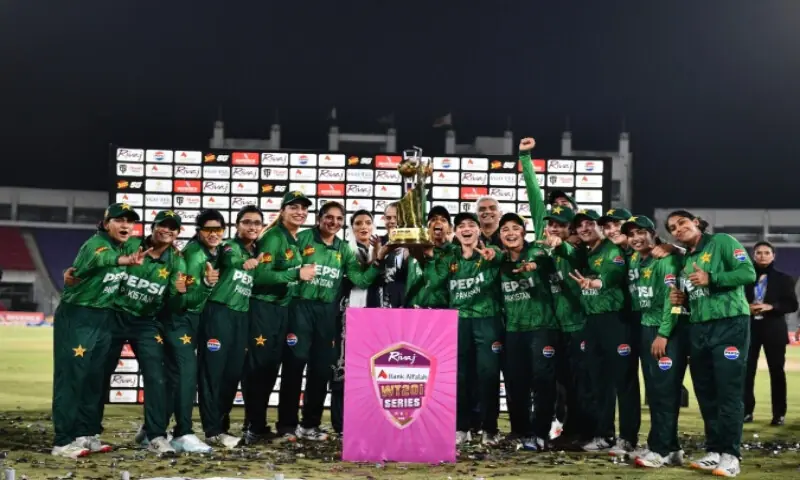 Fatima Sana blazes fastest T20I fifty as Pakistan crush Zimbabwe by 133 runs