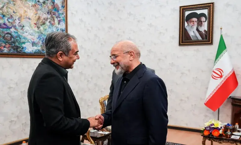 Pakistan steps up diplomatic bid to get US-Iran peace talks on track