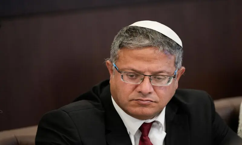 Israeli minister urges Netanyahu to flatten Beirut suburbs