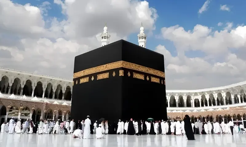 سعودی عرب نے نئے عمرہ سیزن کے لیے ویزوں کا اجرا شروع کر دیا