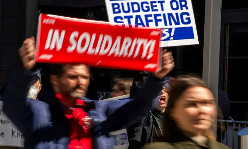Trump signs order to make it easier to fire 8,000 federal workers
